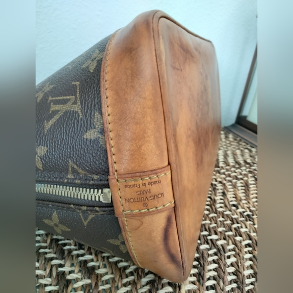 Louis Vuitton Alma PM ๐๐
- Picture 6 of 11